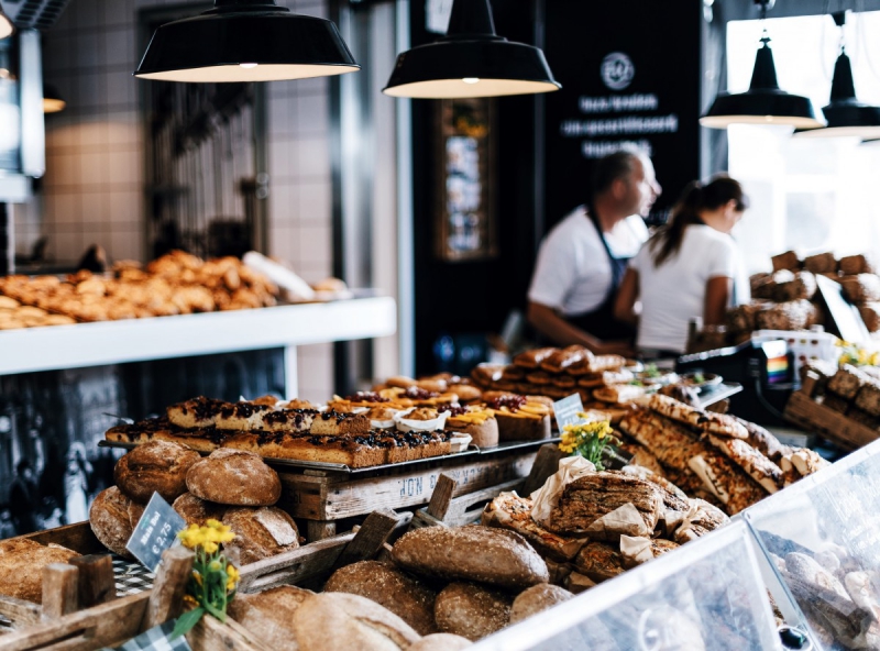 boulangerie-PIERREFEU-min_bakery_bread_food_market_pastries_shop_store-1169705